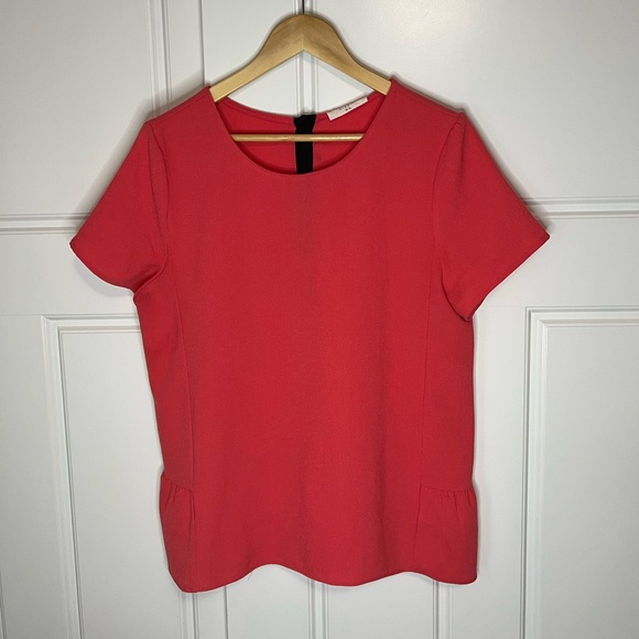 Elodie short sleeve blouse in coral with black trim and button detail, size xl. - Picture 1 of 13